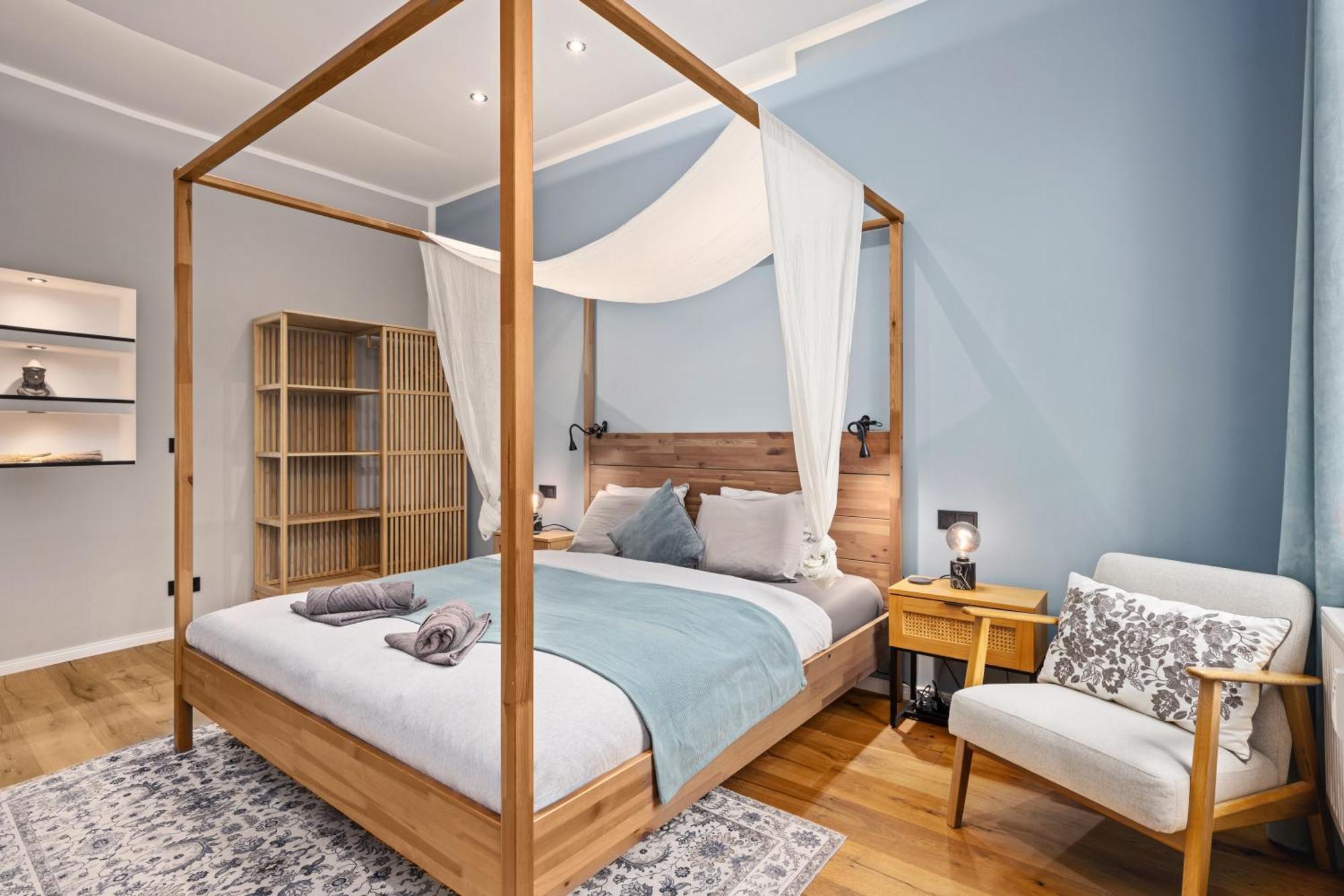 Edler Wohnraum Luxurioeses Stadtstudio Mit Balkon, Kaffeevollautomat & Klima اتسوكو المظهر الخارجي الصورة