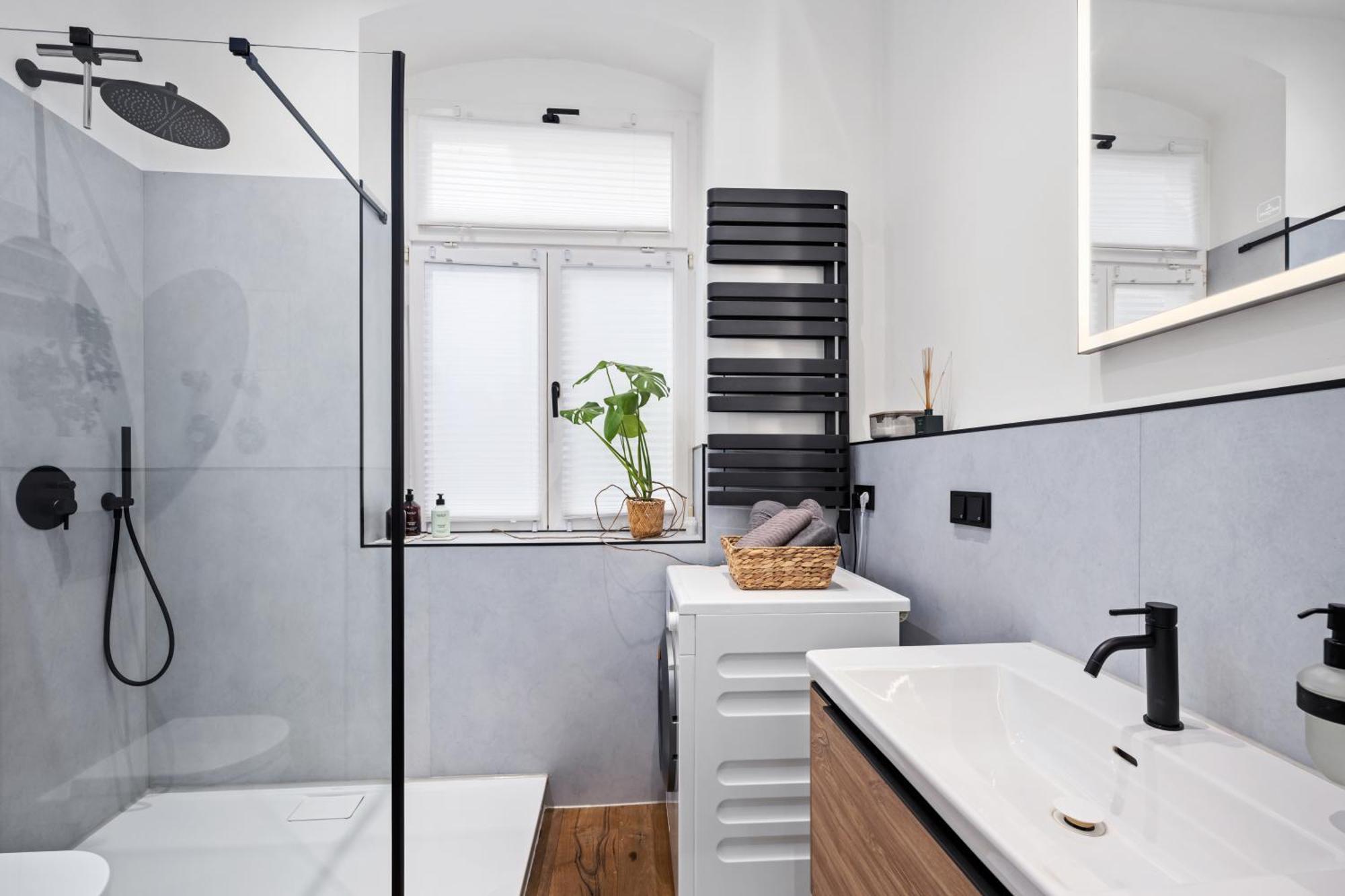 Edler Wohnraum Luxurioeses Stadtstudio Mit Balkon, Kaffeevollautomat & Klima اتسوكو المظهر الخارجي الصورة